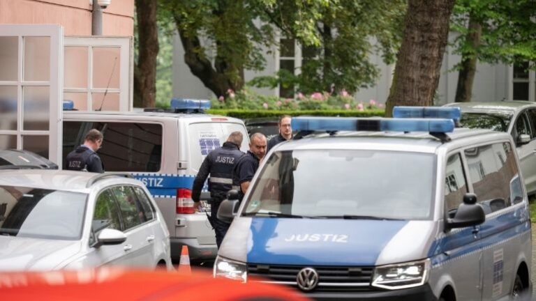 Βερολίνο: Δεν εντοπίστηκε οπλισμένος άνδρας στο σχολείο