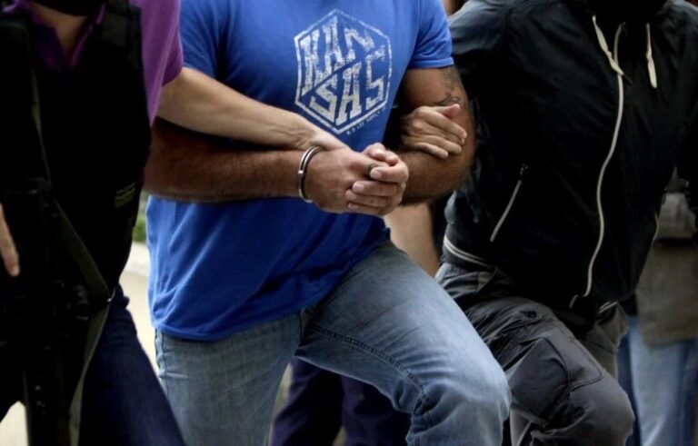 Στη φυλακή ο 55χρονος που βίαζε επί πέντε χρόνια την κορούλα των φίλων του