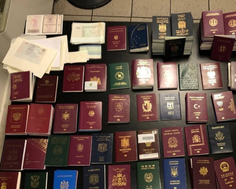 Ιωάννινα: Συνελήφθη αλλοδαπός με 106 διαβατήρια ομοεθνών του