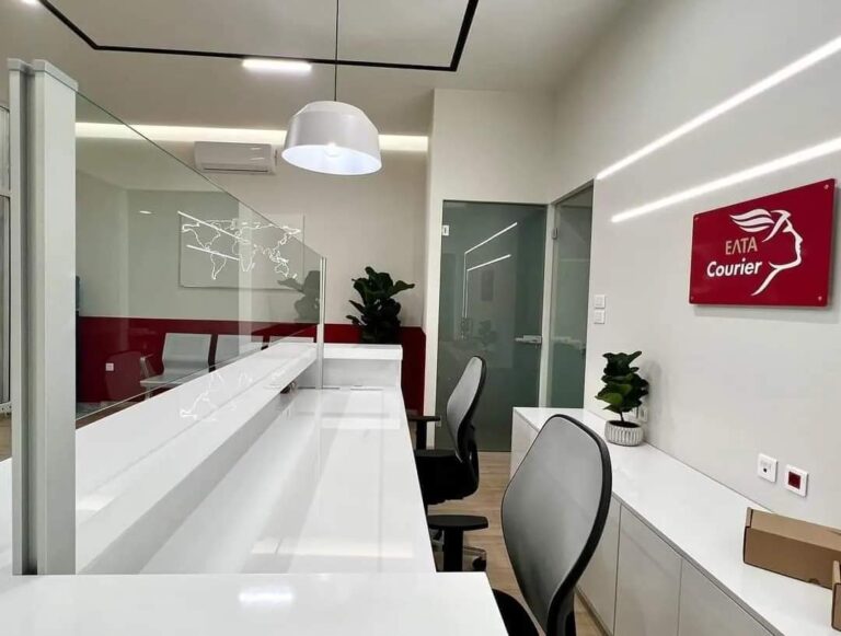 Προκλητικοί, ανεξέλεγκτοι και τυραννικοί οι υπεργολάβοι των ΕΛΤΑ Courier στην Άρτα – Συνεχίζουν να ταλαιπωρούν τους δυστυχείς πολίτες