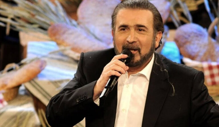 Τα δύο κανάλια που διεκδικούν σθεναρά το νέο σήριαλ του Λάκη Λαζόπουλου