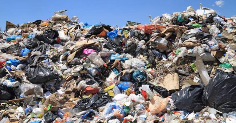 Περί τα 15 εκατ. θα κοστίσει στους Δήμους της Ηπείρου η διαχείριση των σκουπιδιών για το 2024