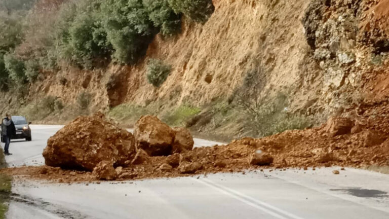 Προβλήματα, κυρίως στους ορεινούς οικισμούς, προκάλεσε η χθεσινή πολύωρη καταιγίδα στην Ήπειρο