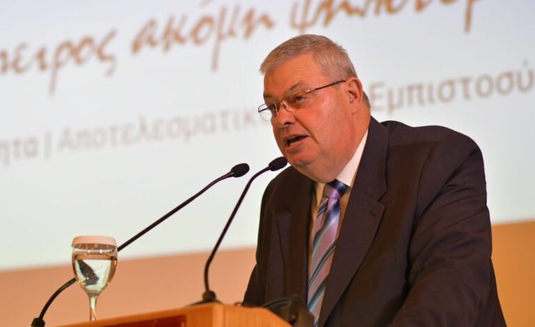 Περιφέρεια Ηπείρου: «Μύλος» με εργολάβους και… εξαφανισμένη υπάλληλο που ελέγχει το ΣΔΟΕ – Τι απαντά ο Καχριμάνης