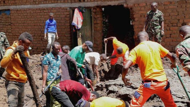 Τανζανία: Τουλάχιστον 63 άνθρωποι έχουν σκοτωθεί από τις κατολισθήσεις που προκλήθηκαν λόγω των κατακλυσμιαίων βροχών