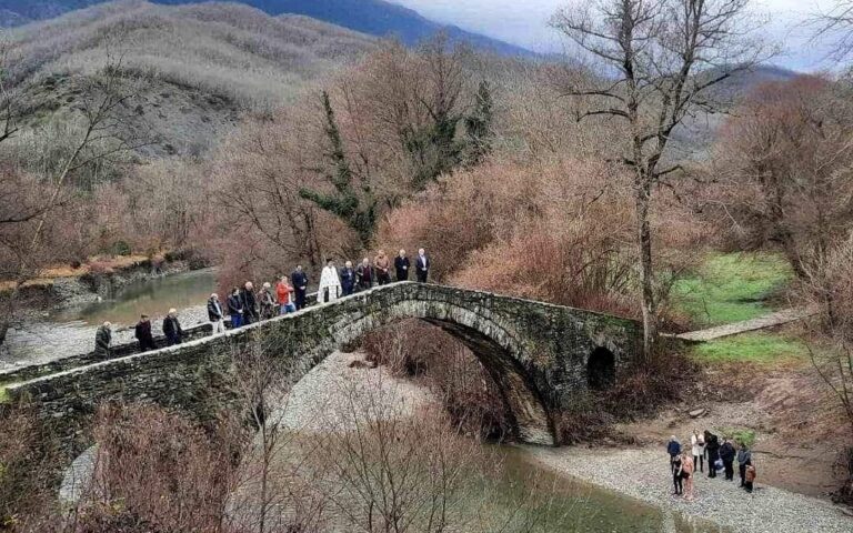 Με μεγαλόπρεπεια εορτάστηκαν στο Ζαγόρι τα Θεοφάνεια