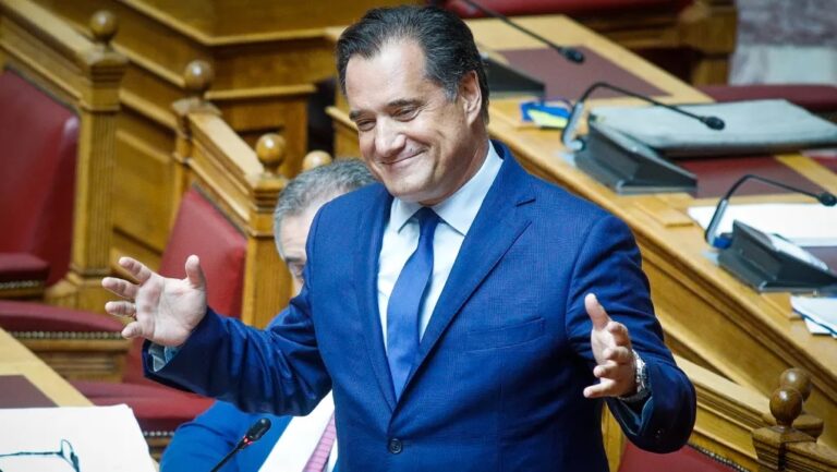 Ιδιωτικές κλινικές μες στο ΕΣΥ επιχειρεί να στήσει με επιδέξιο τρόπο ο νέος υπουργός Υγείας Αδωνης Γεωργιάδης