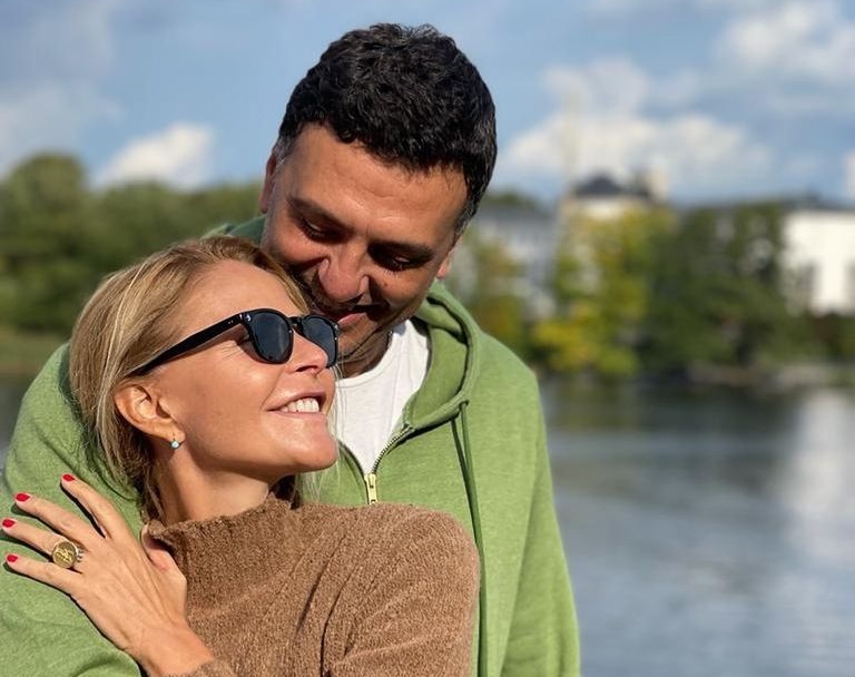 Οικογενειακή απόδραση στην Ήπειρο για την Τζένη Μπαλατσινού και τον Βασίλη Κικίλια