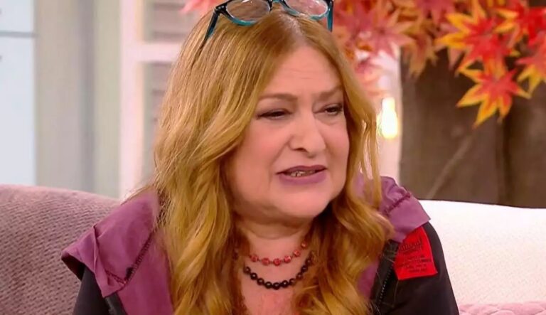 Τζόυς Ευείδη: «Είμαι τηλεορασάκιας, βλέπω τα πάντα εκτός από ριάλιτι, μην ξεράσω…»