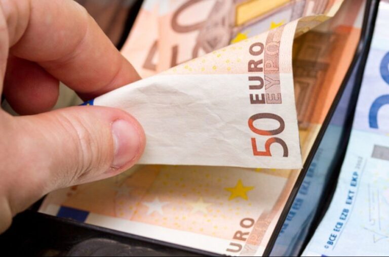 ΟΠΕΚΑ: Έρχονται σαρωτικοί έλεγχοι για όσους παίρνουν τα επιδόματα