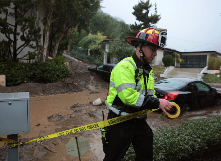 ΗΠΑ: Τουλάχιστον 3 νεκροί από σφοδρή καταιγίδα στην Καλιφόρνια