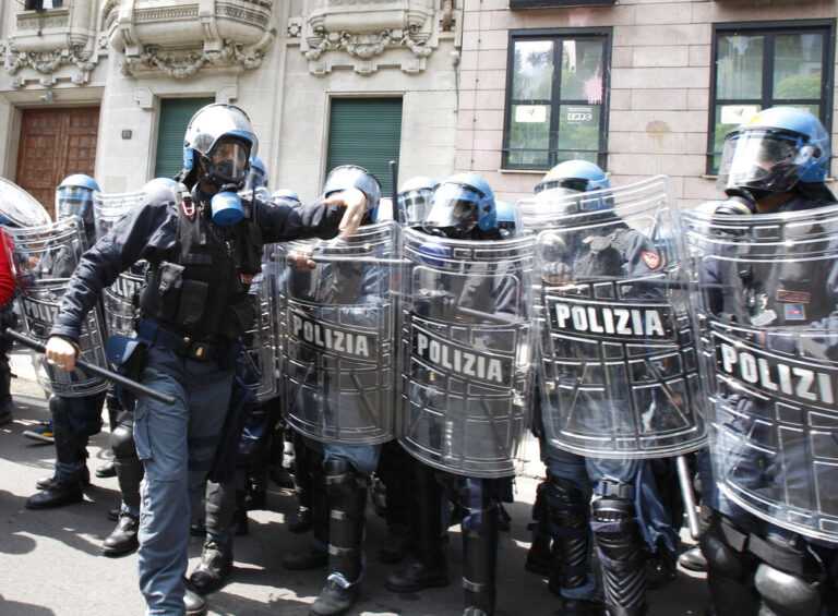 Ιταλία: Η κυβέρνηση «θωρακίζει» την Αστυνομία εν μέσω βίαιων περιστατικών εις βάρος φοιτητών