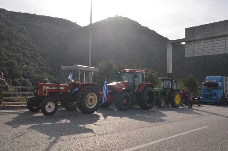 Θεσπρωτία: Αγρότες και κτηνοτρόφοι έσπασαν το μπλόκο και μπήκαν στην Εγνατία και στα δύο ρεύματα