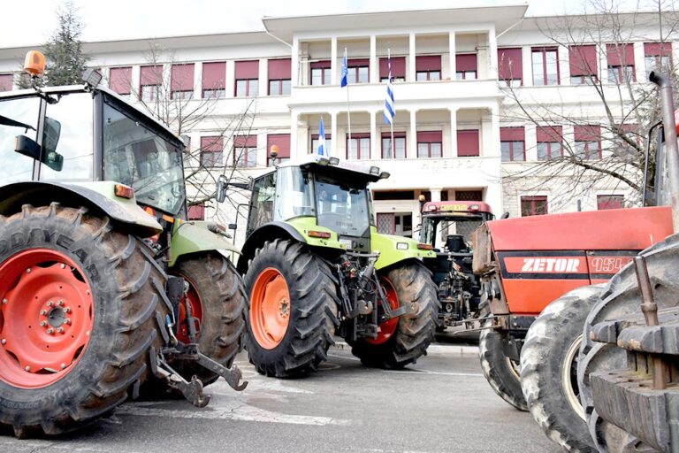 Ήπειρος: Στα μπλόκα επέστρεψαν οι αγρότες μετά την έντονη διαμαρτυρία τους στην έκθεση «agrotica»