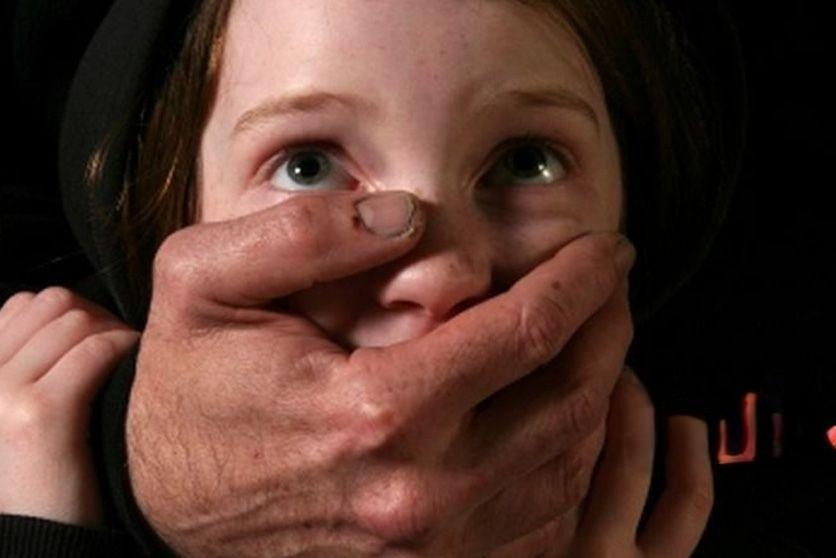 Στα δικαστήρια αναμένεται να οδηγηθεί ο 78χρονος παππούς ο οποίος βίαζε την ανήλικη εγγονή του