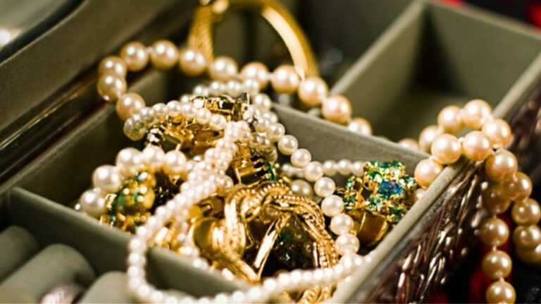 Χρυσές δουλειές για διαρρήκτες στην Πάργα – Άδειασαν Χρηματοκιβώτια με μεγάλα χρηματικά ποσά, κοσμήματα και χρυσαφικά 