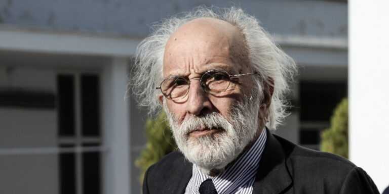 Αλέξανδρος Λυκουρέζος: «Μετάνιωσα που δεν αφιέρωσα στα παιδιά μου όσο χρόνο έπρεπε»