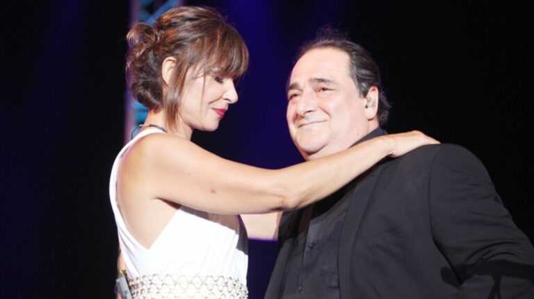 Συγκλονίζει η Κωνσταντίνα: «Πριν ‘φύγει’ ο Βασίλης Καρράς από τη ζωή μου είπε…»