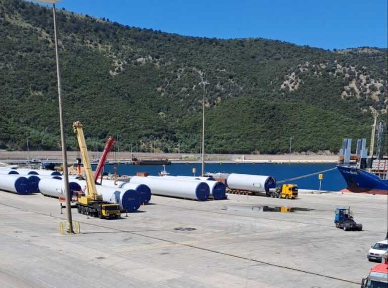 Ηγουμενίτσα: Το Ταξίδι των Ανεμογεννητριών προς το Βέρμιο