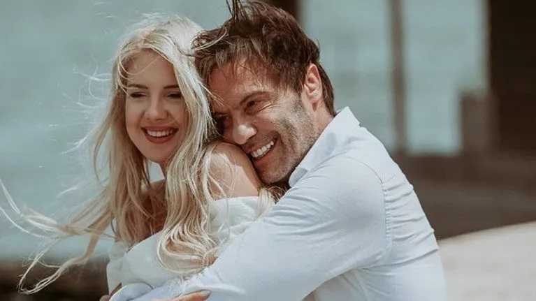 Χώρισαν o Στράτος Τζώρτζογλου και η Σοφία Μαριόλα – Από τις δηλώσεις ευτυχίας και τον γάμο στο τέλος της σχέσης