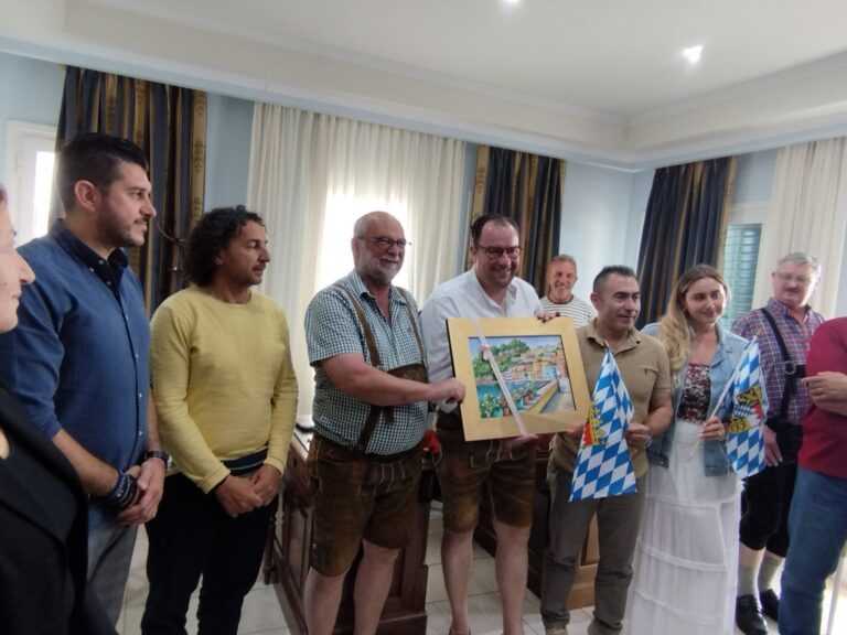 Ο Δήμαρχος της γερμανικής πόλης Abensberg Dr. Bernhard Resch επισκέφτηκε την Πάργα, με την οποία έχει αδερφοποιηθεί από το 1986.