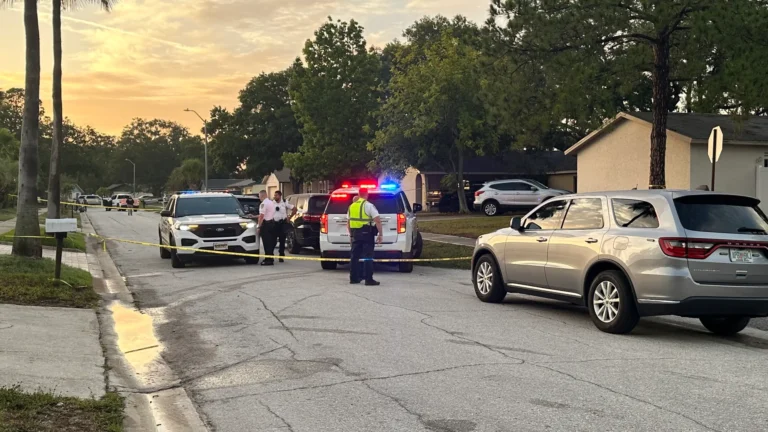 Ασύλληπτη οικογενειακή τραγωδία στη Φλόριντα: 19χρονος Έλληνας ομογενής σκοτώνει τους γονείς του και τραυματίζει αστυνομικό