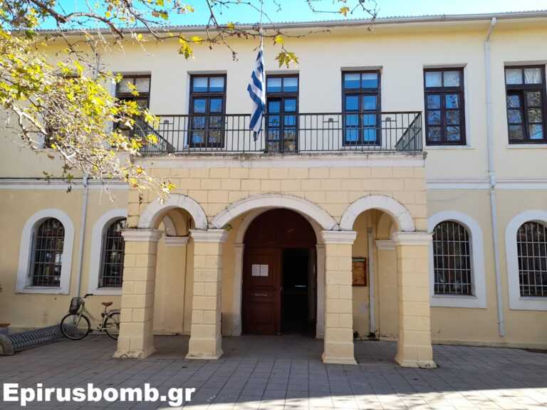 Πρέβεζα: Η Δημοτική Παράταξη “ΑΝΑΠΤΥΞΗ ΤΩΡΑ” Ζητά Ποινική Δίωξη για Διαχείριση Αδέσποτων Ζώων μετά το ατύχημα του 16χρονου