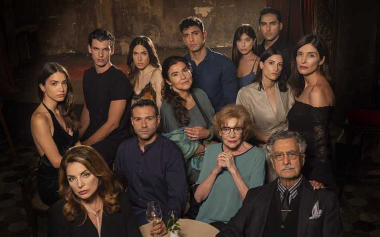 Η γη της ελιάς: Πότε είναι το φινάλε; Ο γάμος της Αθηνάς και του Τζον γίνεται… παρανάλωμα!