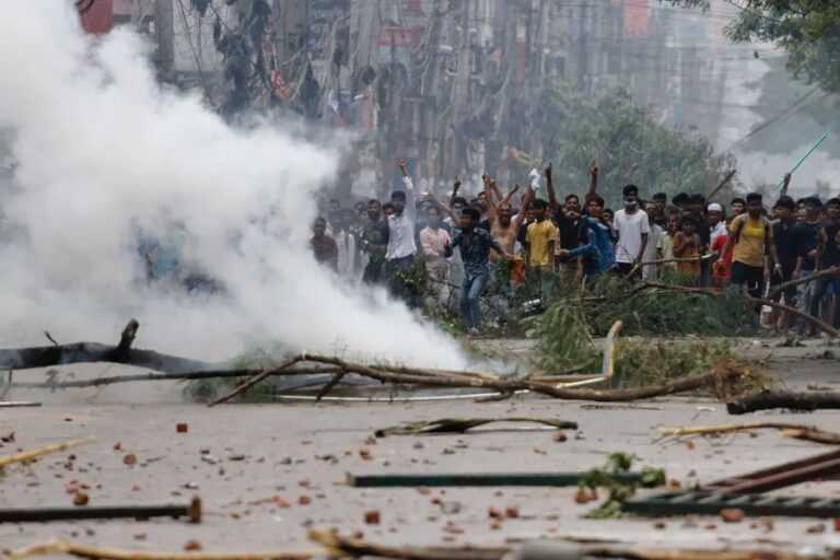 Αιματηρές Ταραχές στο Μπανγκλαντές: 173 Νεκροί και Πάνω από 1.100 Συλλήψεις