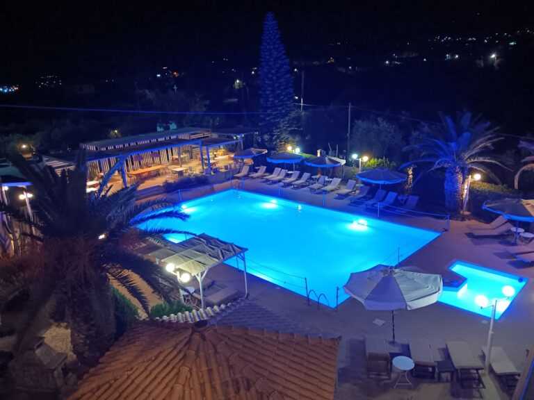 Apollo Resort Art Hotel: Μια Όαση Πολυτέλειας στην Καρδιά της Κυπαρισσίας