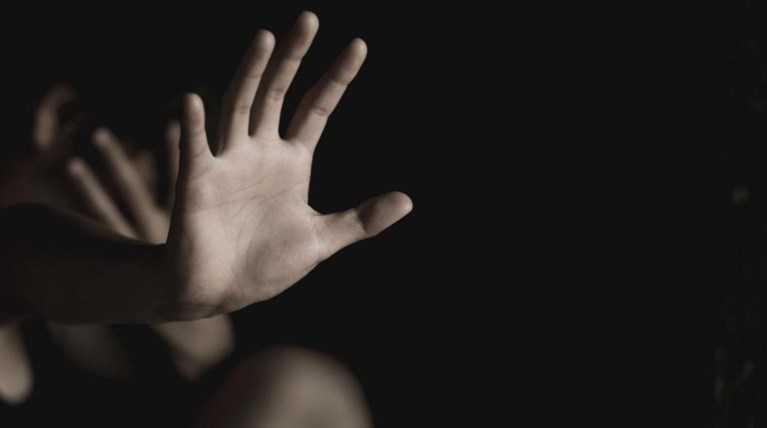 Σοκ στην Κοινωνία: 14χρονη Κατήγγειλε 24χρονο Πακιστανό για Απαγωγή και Βιασμό