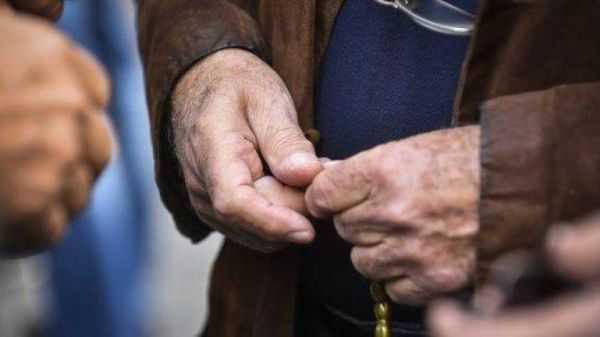 Σύνταξη: Εξετάζονται σενάρια για τα 73 έτη: Πώς το δημογραφικό πρόβλημα εντείνεται