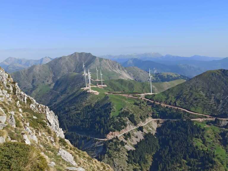 Χωρίς χωροταξικό σχέδιο, οι Ανανεώσιμες Πηγές Ενέργειας απειλούν το περιβάλλον της Ηπείρου