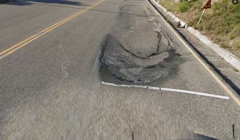 Τραγική Αδιαφορία: 534 Χιλιάδες για Μονοπάτια ενώ η Παραλιακή Οδός Πρέβεζα-Ηγουμενίτσα Καταρρέει