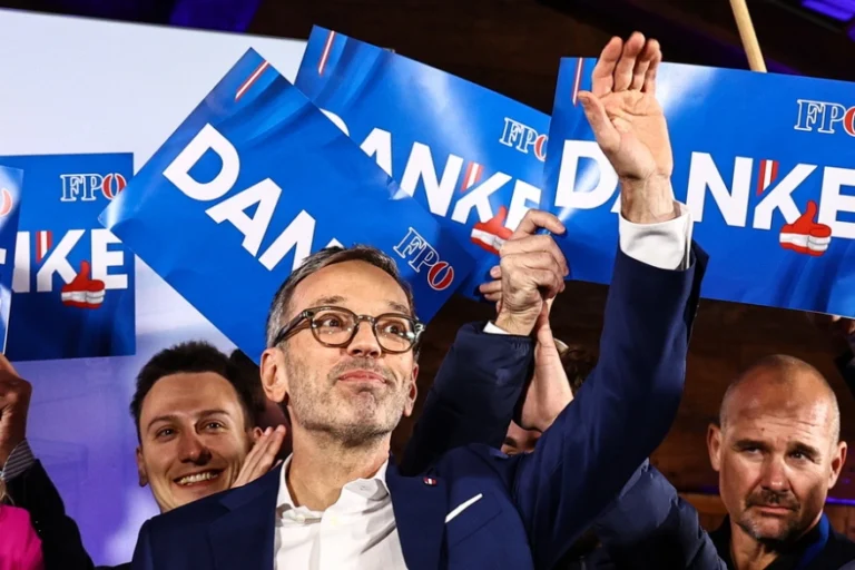 Αυστρία: Συντριπτική νίκη της ακροδεξιάς στις εκλογές – Συναγερμός στην Ευρώπη μετά τη νίκη της