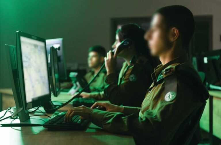 Ισραήλ: Η επίλεκτη «Μονάδα 8200» που φέρεται να κρύβεται πίσω από τις εκρήξεις σε βομβητές και ασυρμάτους της Χεζμπολάχ