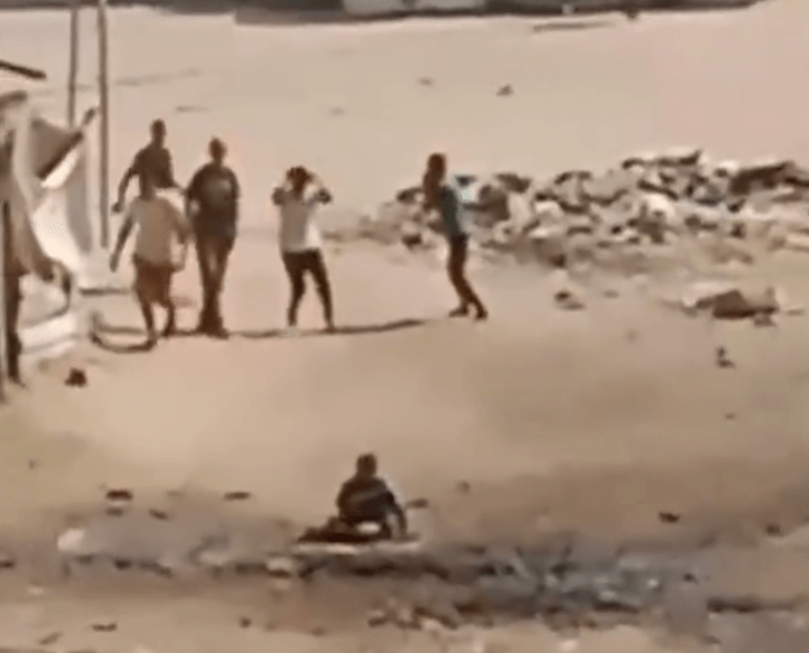 Φρίκη στη Γάζα: Μικρό αγόρι χάνει τη ζωή του σε αεροπορική επιδρομή