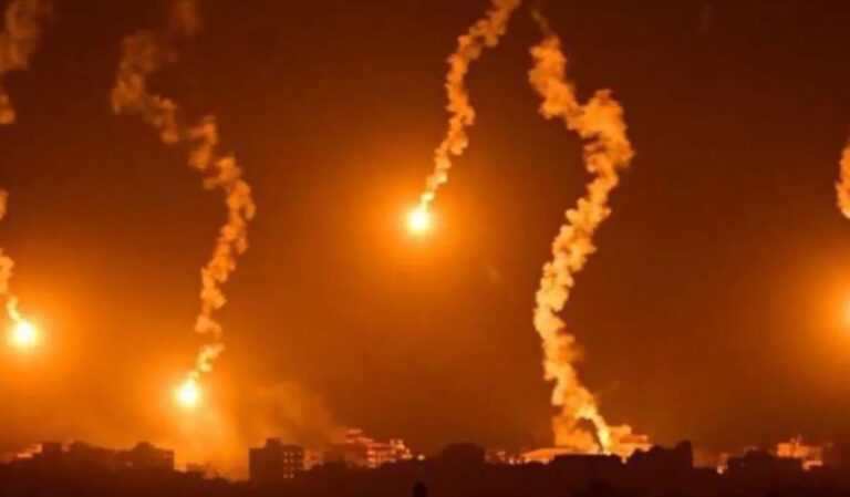 Νύχτα τρόμου στον Λίβανο: Σφοδροί βομβαρδισμοί από το Ισραήλ κοντά στο αεροδρόμιο της Βηρυτού