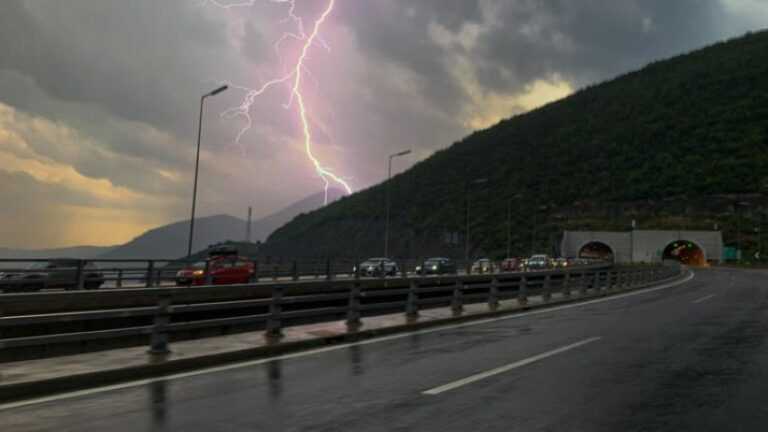 Καιρός: Έρχεται νέα κακοκαιρία με καταιγίδες – Αναλυτική πρόγνωση από τον Σάκη Αρναούτογλου