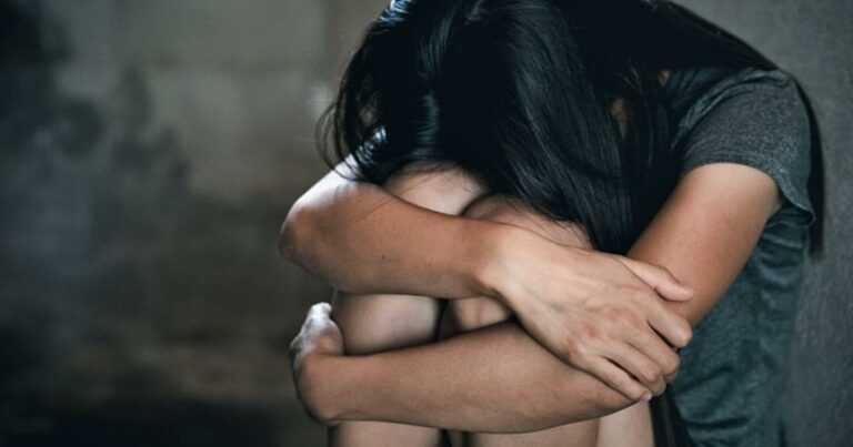 Φρίκη σε σχολείο: 18χρονη έπεσε θύμα βιασμού από συμμαθητή της