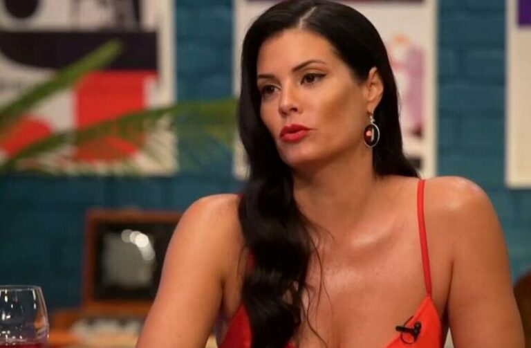 Έξαλλη η Μαρία Κορινθίου: «Λοιπόν… για να σοβαρευτούμε. Νομίζω θα είναι και η τελευταία φορά που τοποθετούμε σε ό,τι έχω να κάνω με την οικογένειά μου!»