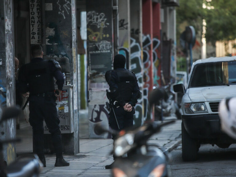 Σοκάρει αυτόπτης μάρτυρας για την επίθεση Λιβανέζου κατά 29χρονης στα Εξάρχεια: «Από το χτύπημα φαινόταν το εσωτερικό του κεφαλιού της…»