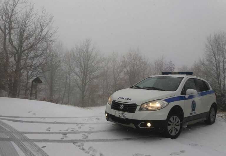 Συνεχίζονται οι χιονοπτώσεις σε ορεινές περιοχές της Ηπείρου χωρίς σοβαρά προβλήματα