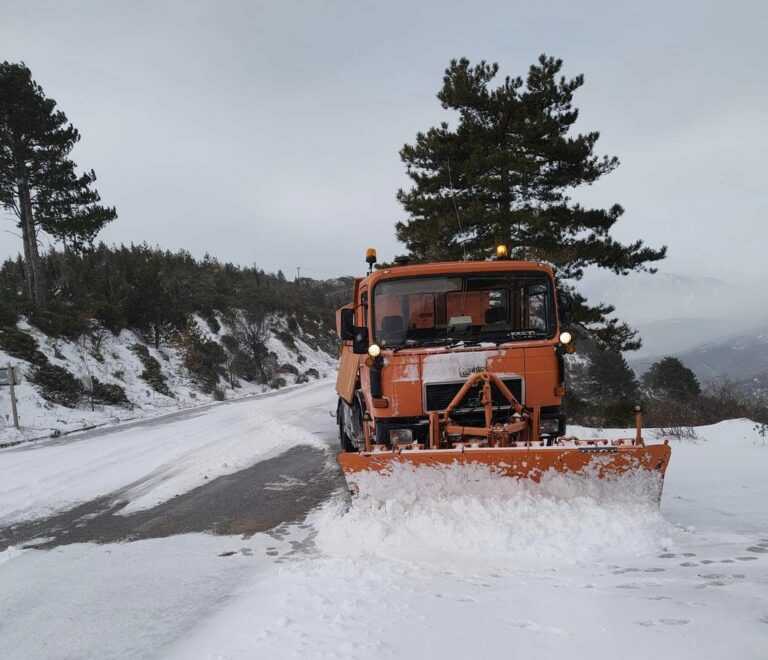 Η Ήπειρος σε επιφυλακή: Πάνω από 40 τόνοι αλάτι για την αντιμετώπιση του παγετού