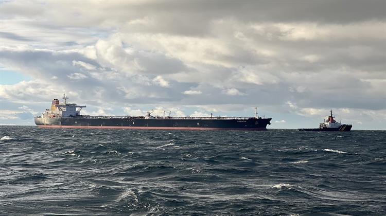 Αμερικανικές κυρώσεις: Δεκάδες πετρελαιοφόρα αγκυροβολούν στη Βρετανία