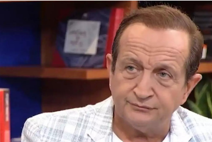 Σπύρος Μπιμπίλας: «Είμαι γκέι, αλλά δεν είμαι ενεργός»