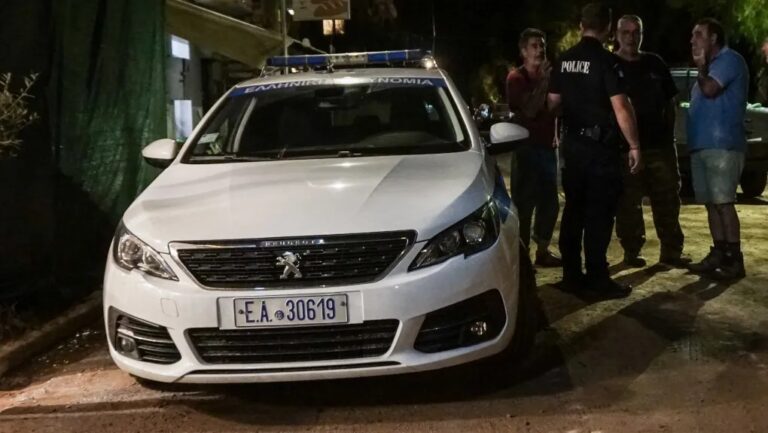 Η ΕΛΑΣ ερευνά τη διάρρηξη στη Φιλοθέη με λεία 1 εκατ. ευρώ από την οικία της κόρης γνωστού επιχειρηματία