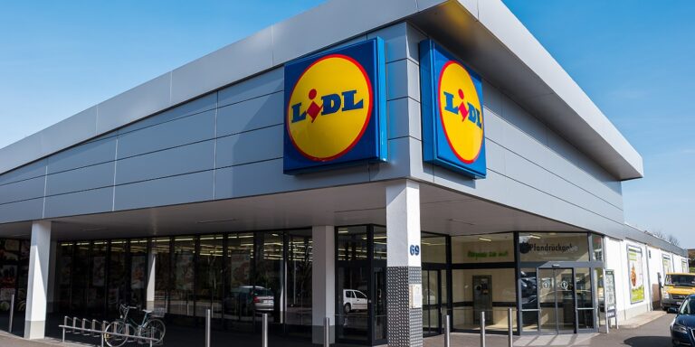 Καταγγελίες για ληγμένα προϊόντα και παραπλανητικές προσφορές στα ράφια των Lidl
