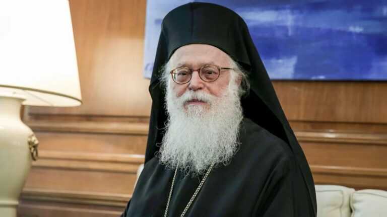 Σοβαρή επιδείνωση της υγείας του Αρχιεπισκόπου Αλβανίας Αναστάσιου.