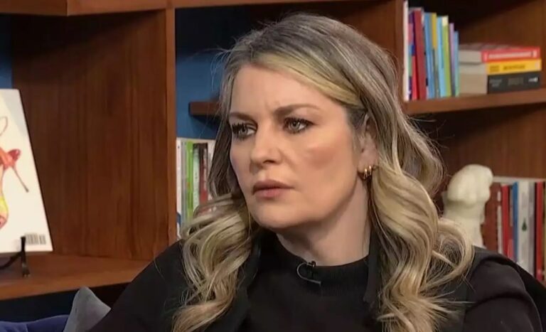 Ελισάβετ Μουτάφη: «Καμία μάνα πριν αποκτήσει παιδί δεν μπορεί να ξέρει» – Η αγάπη της για τον γιο της και η υιοθεσία του